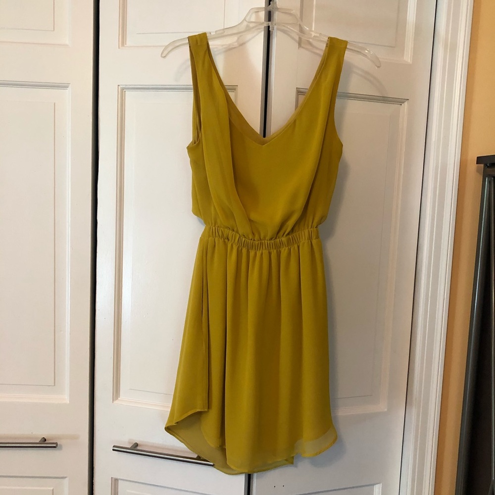 BCBGeneration Open back dress Size Xs